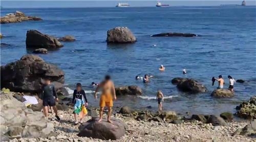 부산의 한 비지정해변(기사와 무관한 자료사진). 부산해경 제공