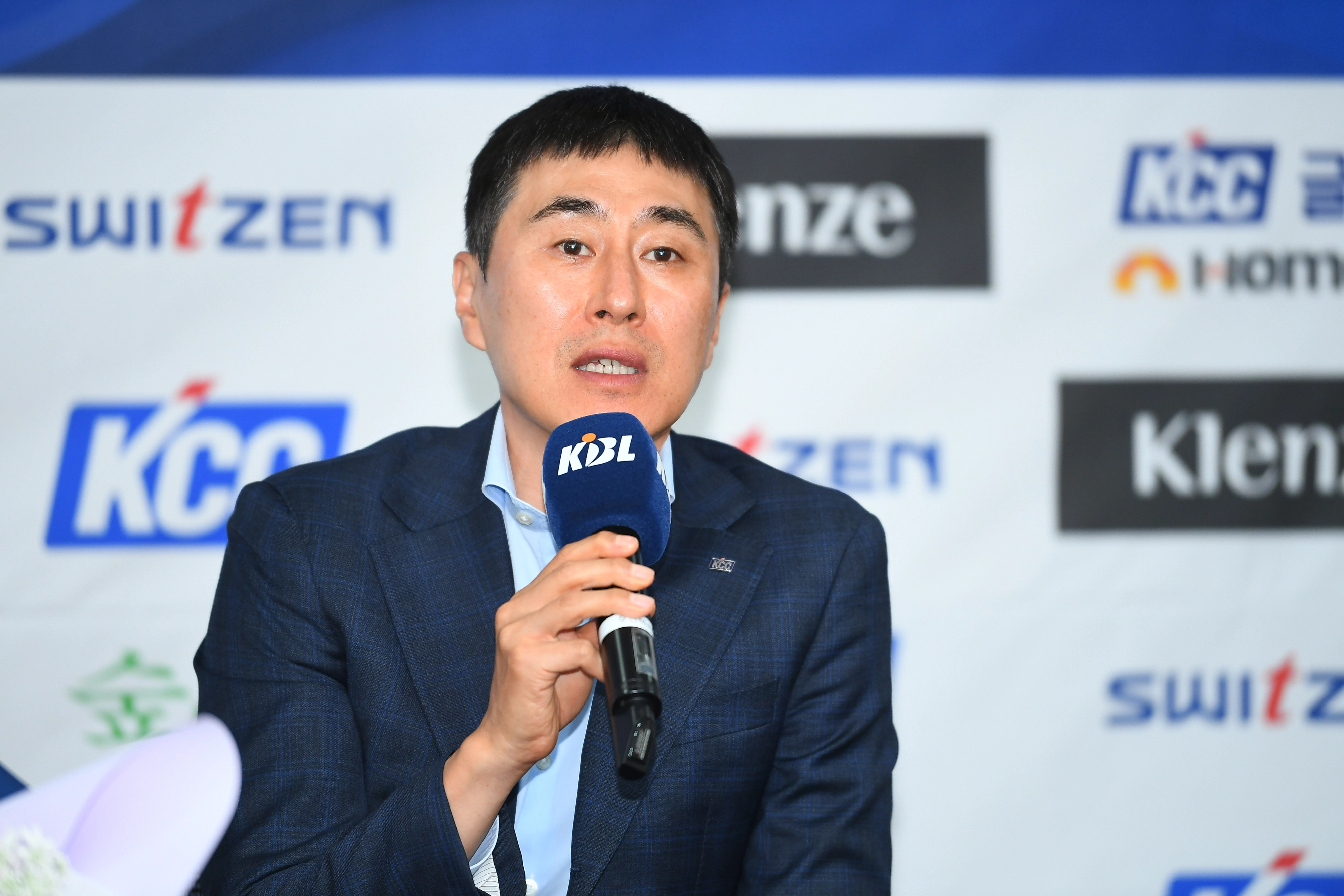 이상민 부산 KCC 감독이 5월 29일 서울 강남구 KBL센터에서 열린 허훈 입단식에서 소감을 밝히고 있다. KBL 제공