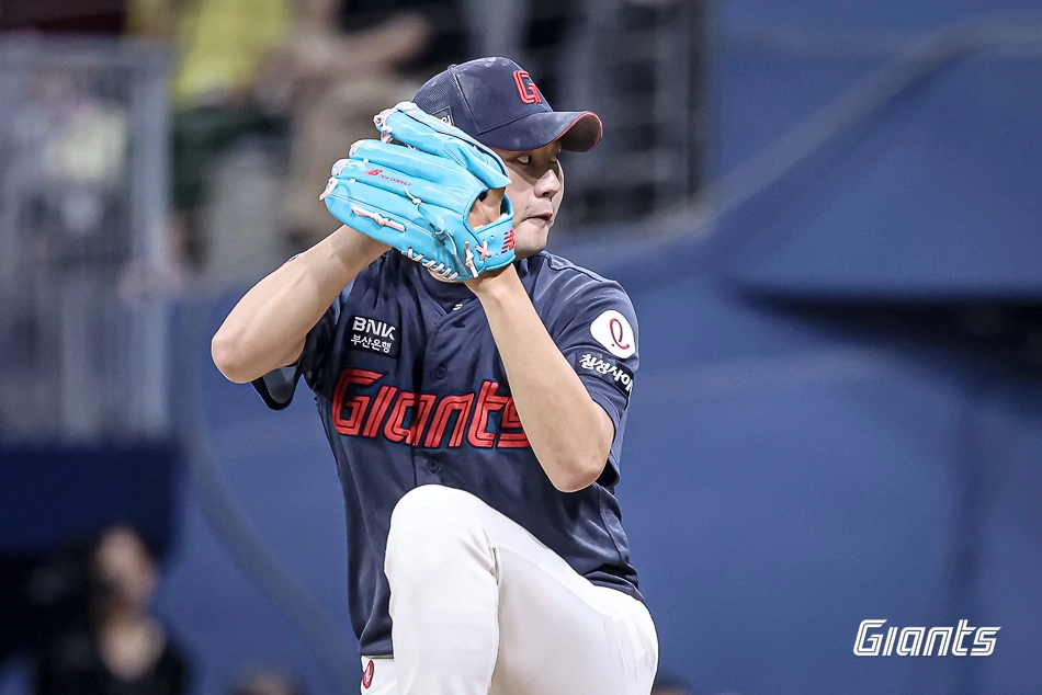 투수 정철원. 롯데 자이언츠 제공