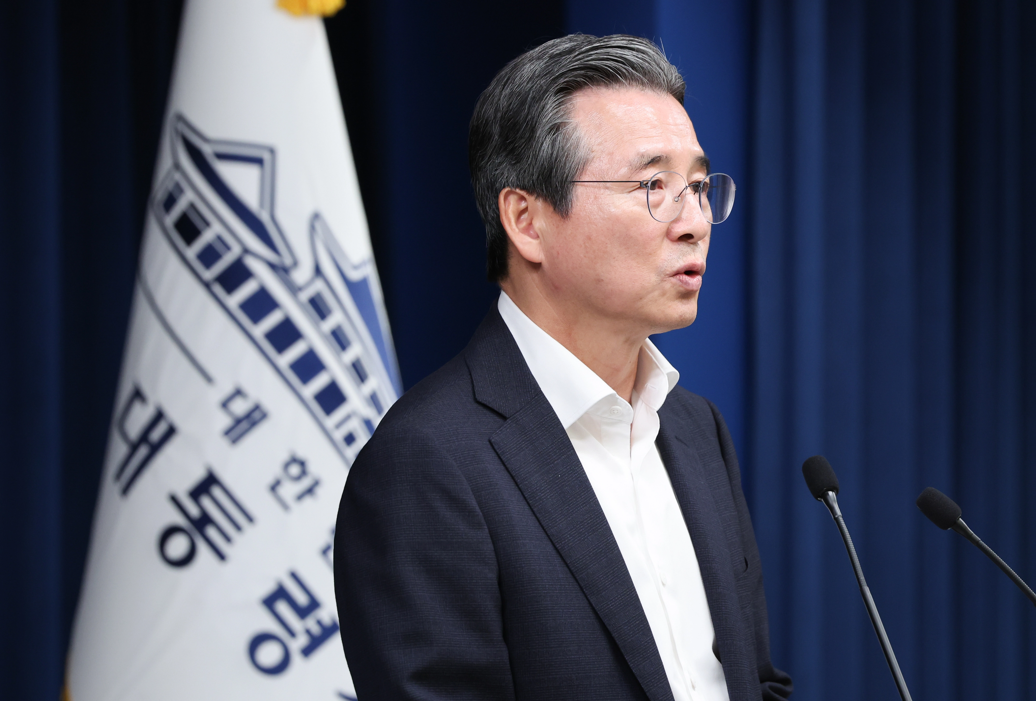 한국형 차세대 전력망 브리핑하는 김용범 정책실장  김용범 정책실장이 31일 서울 용산구 대통령실 청사에서 한국형 차세대 전력망 관련 브리핑을 하고 있다. 
뉴스1