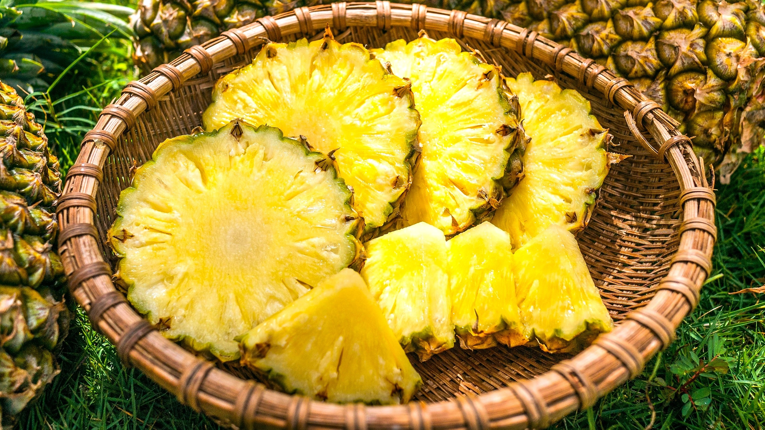 파인애플. 언스플래쉬