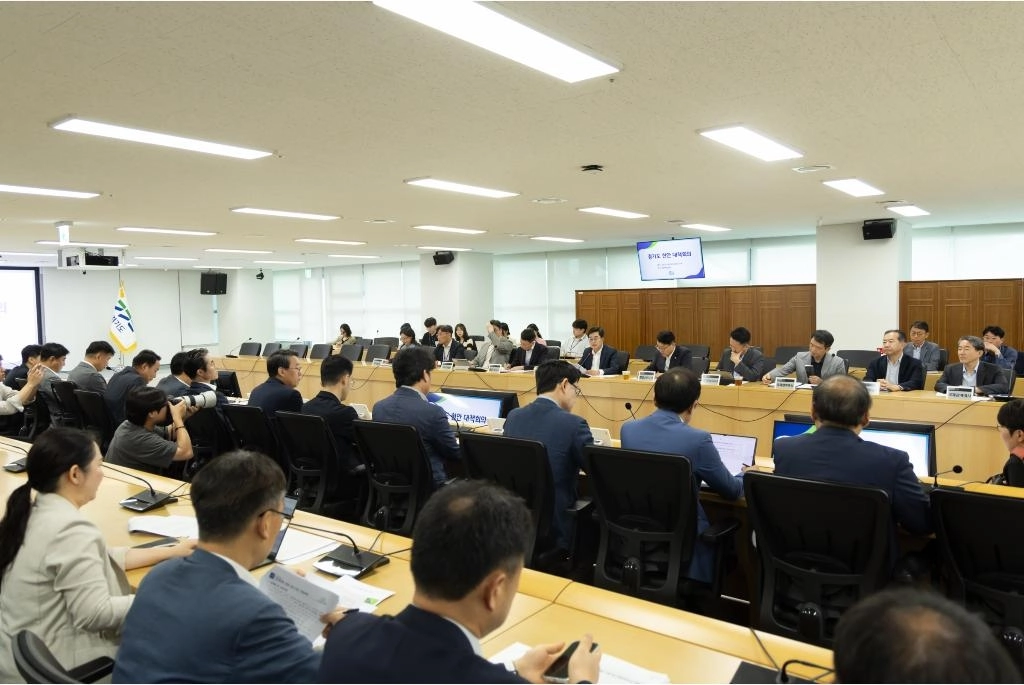 5일 경기도청 율곡홀에서 열린 ‘경기도 현안대책회의’  (경기도 제공)