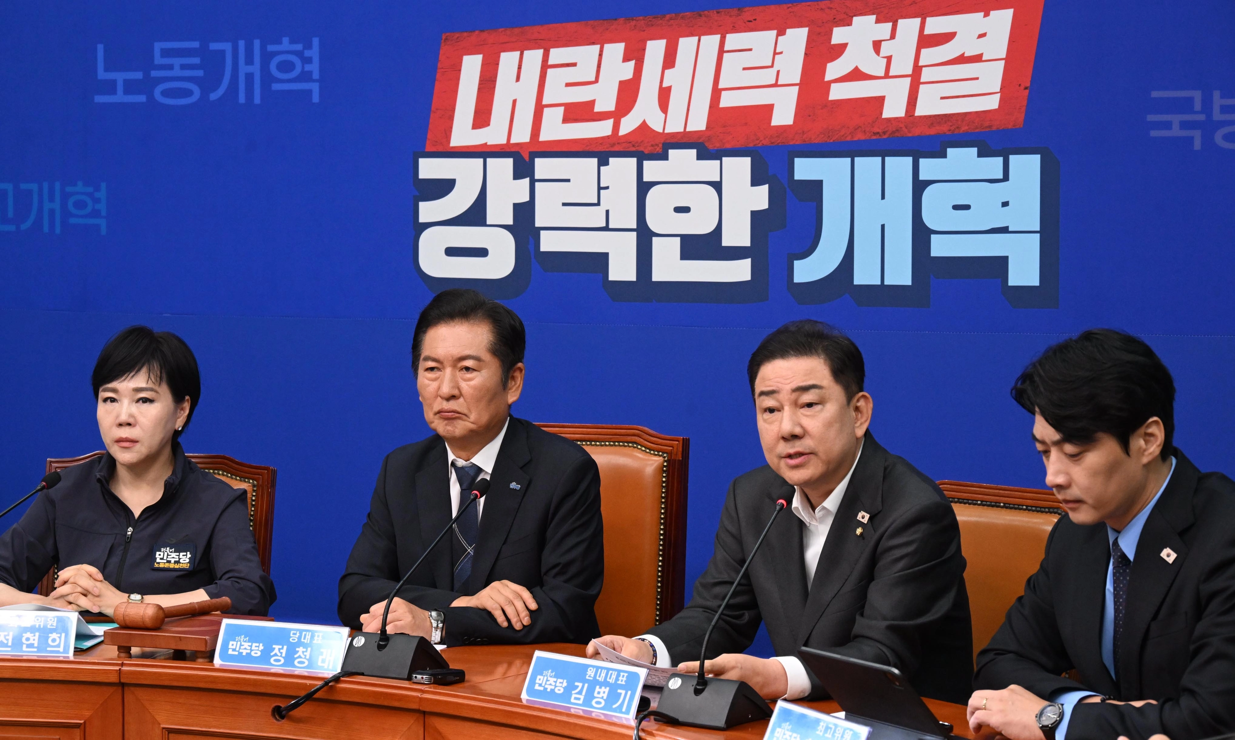 6일 김병기 더불어민주당원내대표가 국회에서 열린 최고위원회의에서 발언 하고 있다.2025.8.6.안주영 전문기자