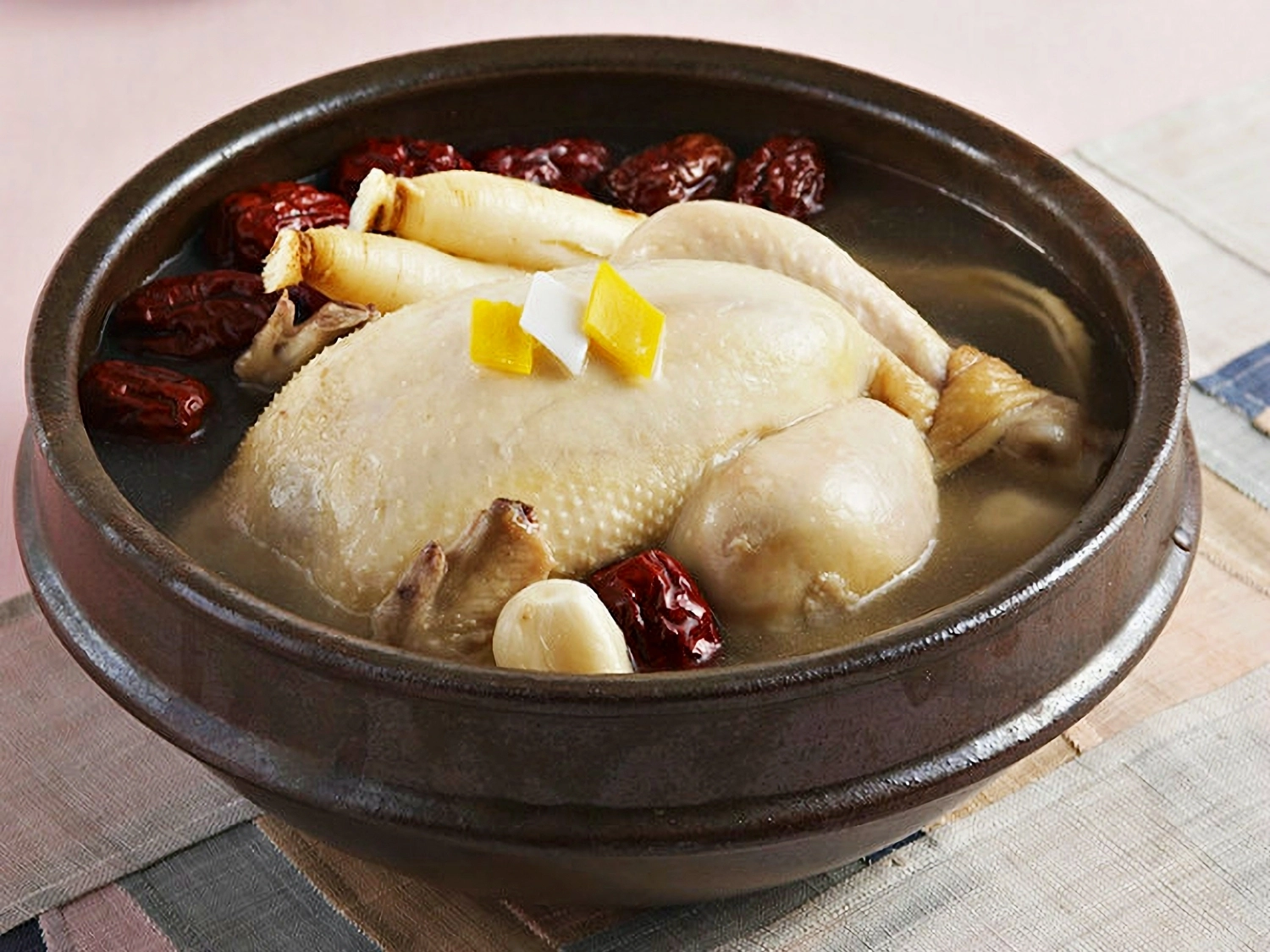 삼계탕. 문화체육관광부 국제문화홍보정책실 제공