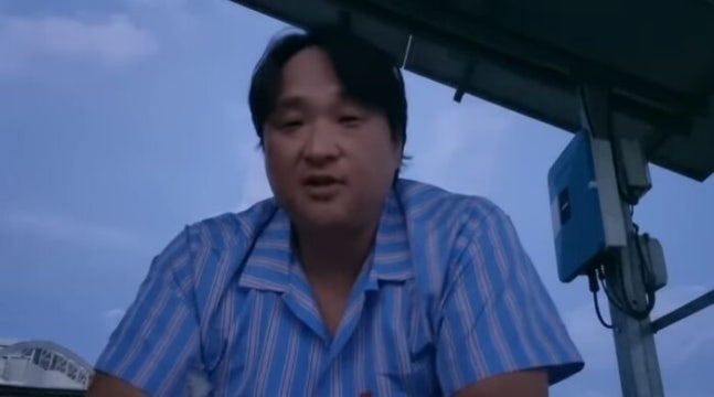 배우 구성환이 이른바 ‘가난 코스프레’를 했다는 논란에 대해 해명했다. 구성환 유튜브 채널 캡처