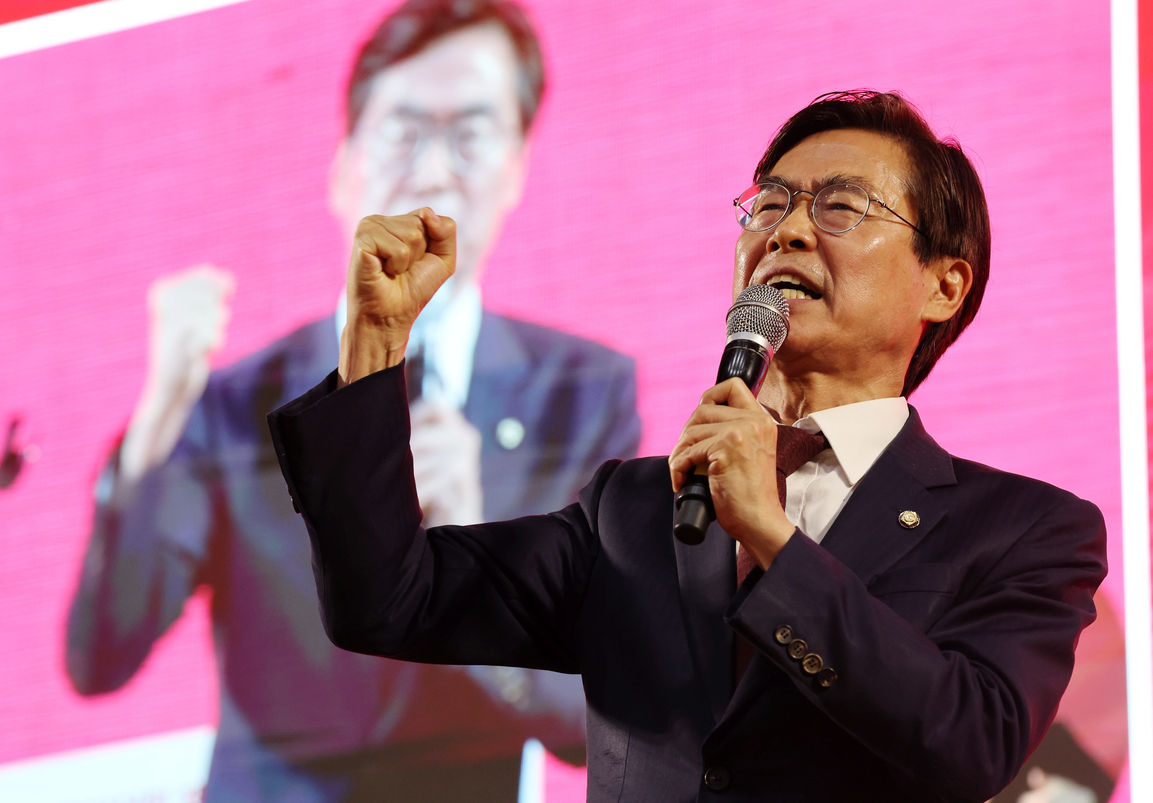 조경태 국민의힘 당대표 후보가 13일 오후 대전광역시 서구 배재대학교에서 열린 제6차 전당대회 충남권-호남권 합동연설회에서 지지를 호소하고 있다. 대전 뉴시스