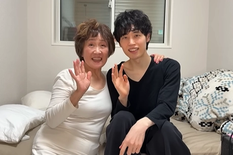 일본에서 큰 나이 차이를 극복하고 만남을 이어가고 있는 83세 여성과 20대 남성 커플의 사연이 화제다. 유튜브 캡처