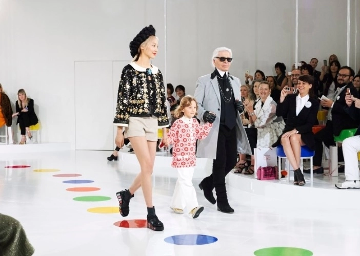 디자인 중심의 전시와 행사를 할 수 있는 서울의 유일한 복합문화공간으로, 세계적인 명품과 디자이너들의 사랑을 받는 동대문디자인플라자(DDP)에서는 매년 유명 전시와 패션쇼가 열린다. 2015년 카를 라거펠트 패션쇼.
서울디자인재단 제공