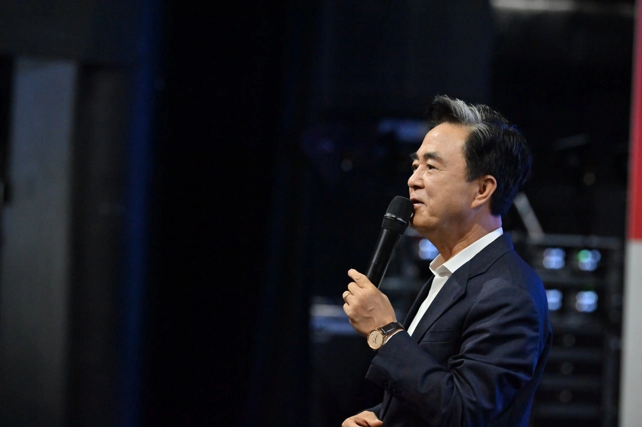 김태흠 충남지사가 공주시에서 열린 도민과의 대화에서 인사말을 하고 있다 도 제공