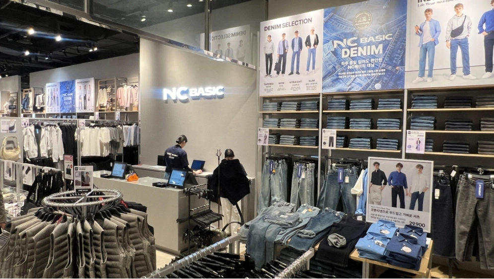 NC베이직 매장 내부. 이랜드리테일 제공