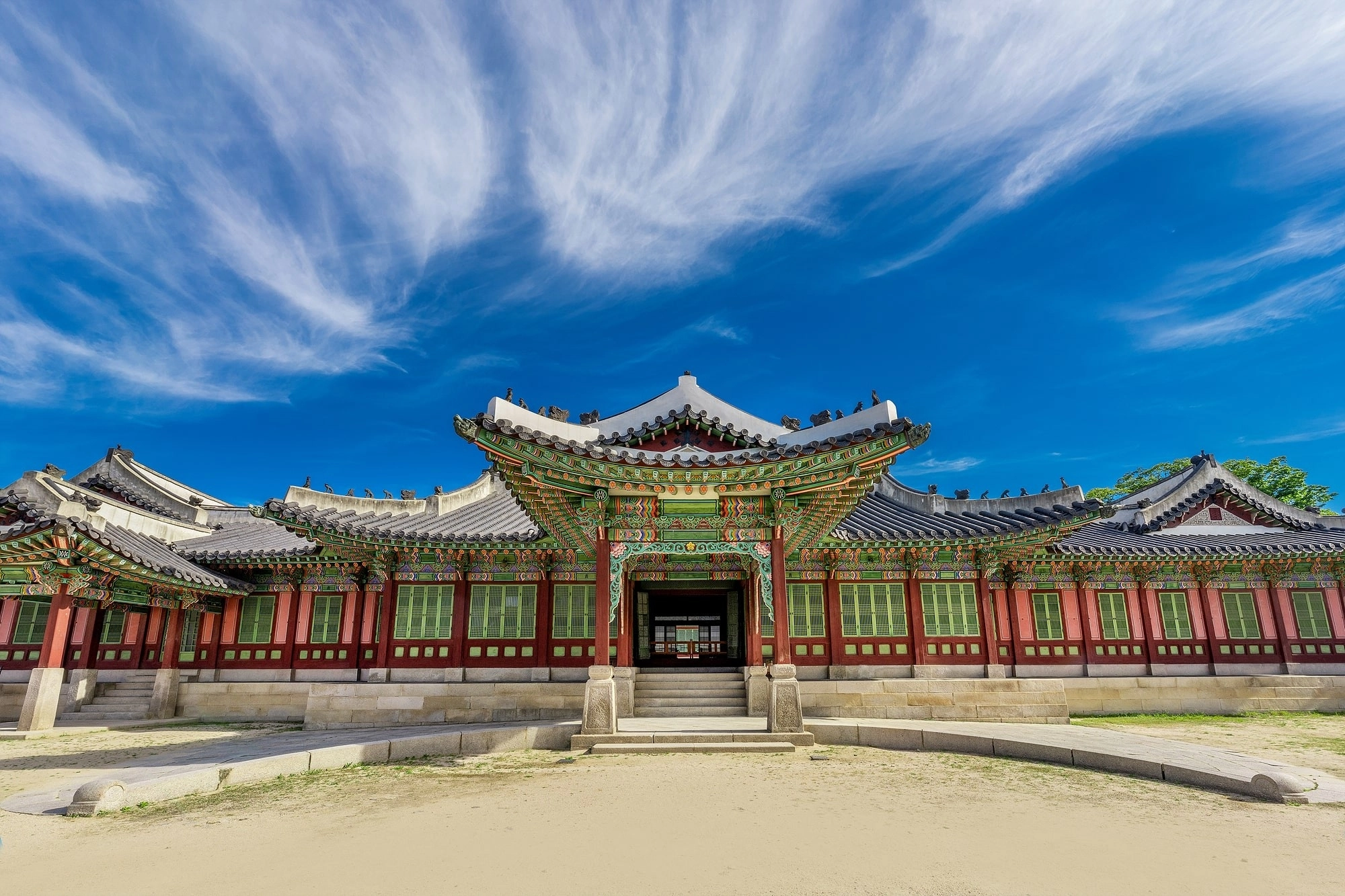 이번에 내부가 공개되는 창덕궁 희정당 전경

국가유산청 궁능유적본부 제공