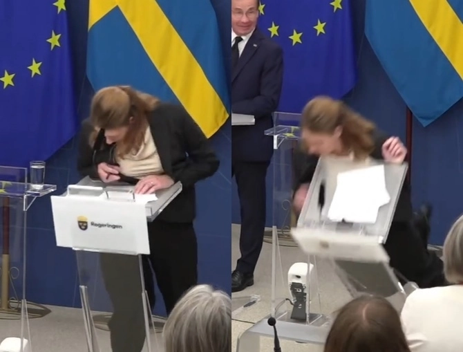 9일(현지시간) 스웨덴 스톡홀름에서 열린 스웨덴 정부의 각료 임명 관련 기자회견에서 엘리자베스 란 보건부 장관이 돌연 쓰러져 의식을 잃었다. 란 장관은 이날 부임했다. 자료 : 스웨덴 공영 스베리예스 텔레비시온(SVT) 영상 캡쳐