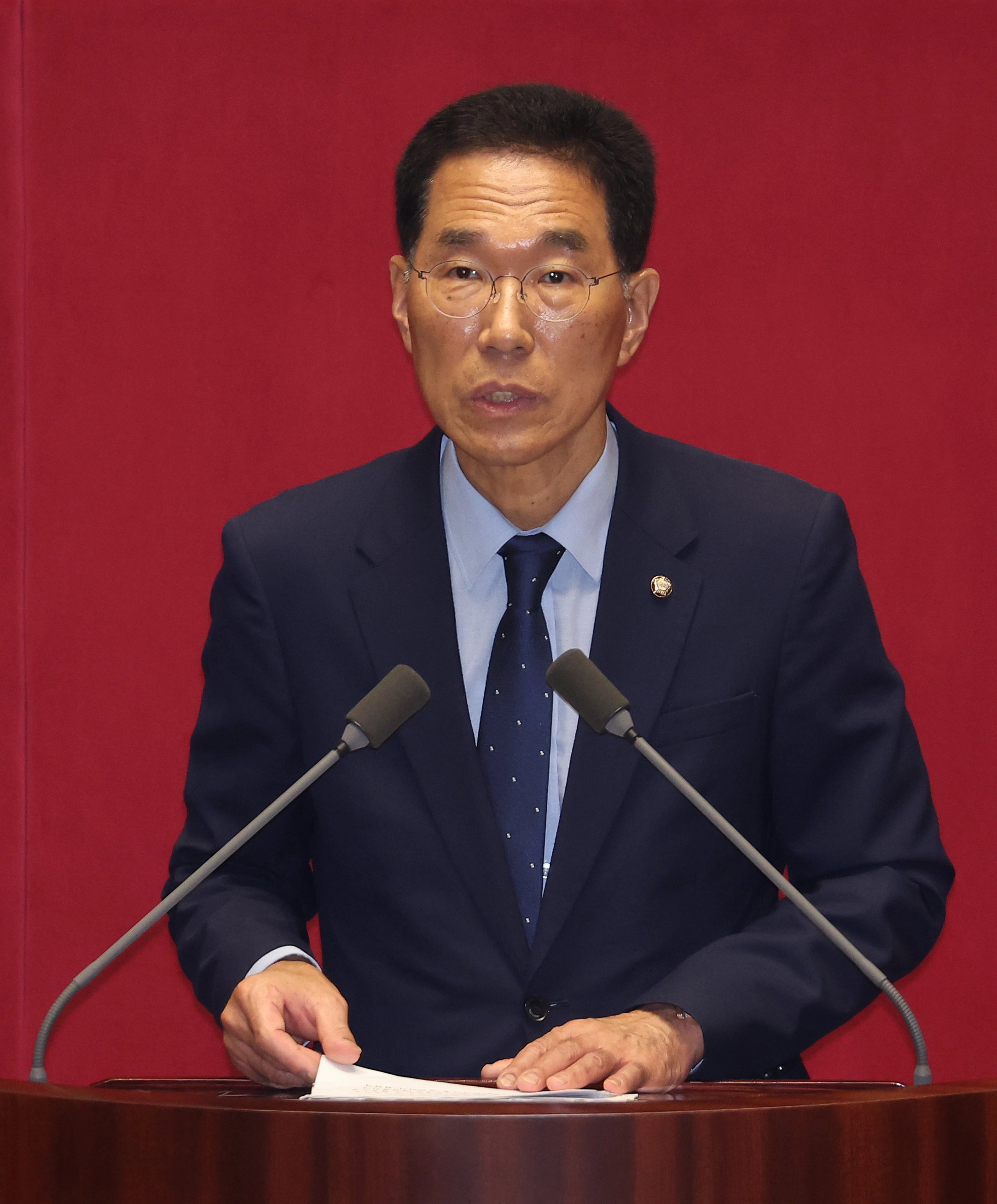 김주영 의원 제안설명  김주영 더불어민주당 의원이 지난달 23일 국회 본회의에서 노란봉투법(노동조합 및 노동관계조정법 일부개정법률안)에 대한 제안 설명을 하고 있다. 2025.8.23