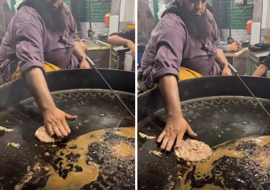 파키스탄 노점상이 맨손으로 섞은 달걀·고기 혼합물을 더러운 기름에 다시 넣어 조리하는 모습. SNS 캡처