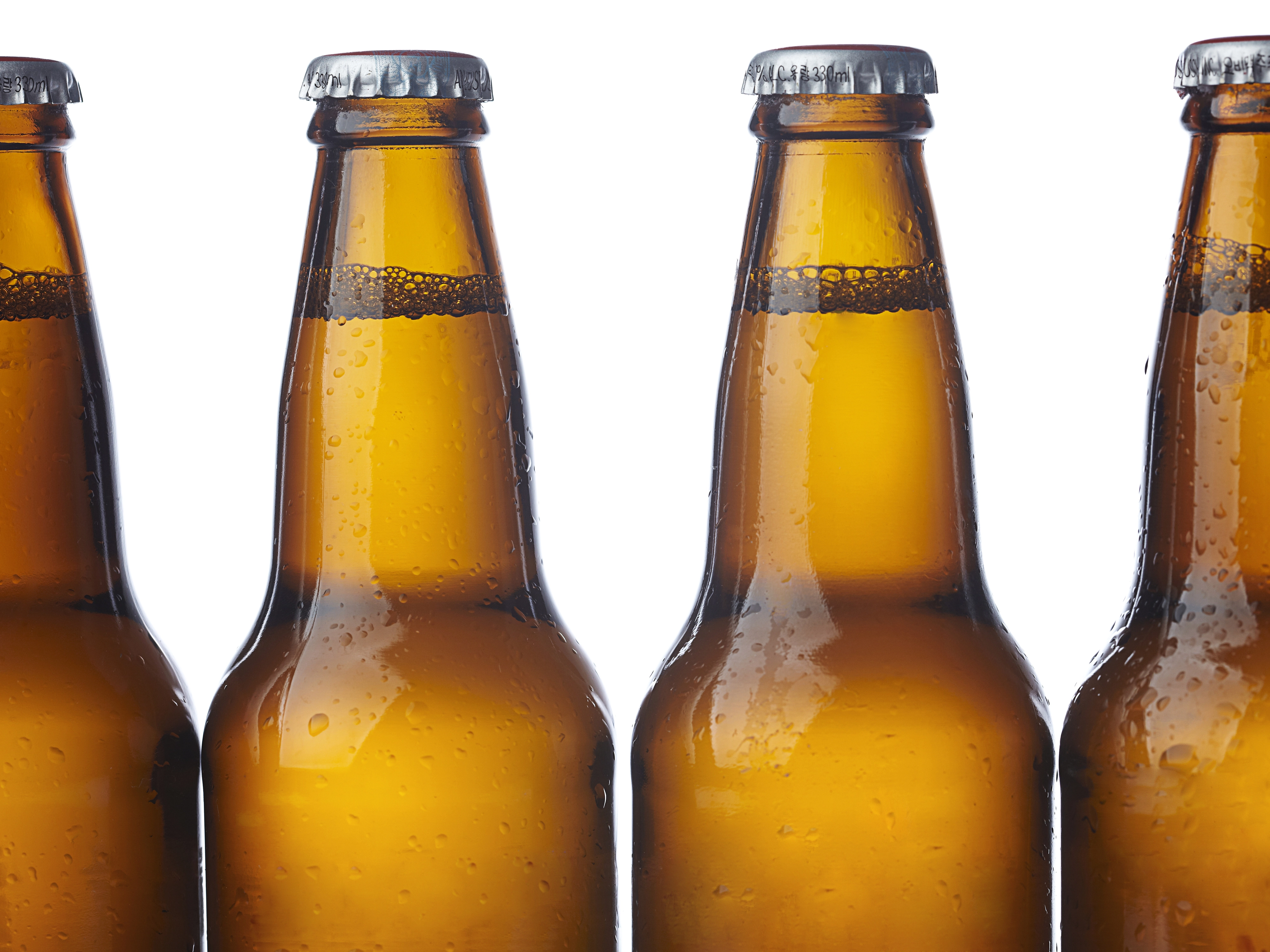 미국 전역 맥주 23개 브랜드 중 95%에서 발암성 과불화화합물(PFAS)이 검출됐다는 RTI 인터내셔널 연구 결과가 발표됐다. 아이클릭아트