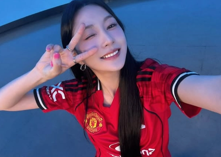 에이핑크 오하영. 에이핑크 공식 인스타그램 캡처