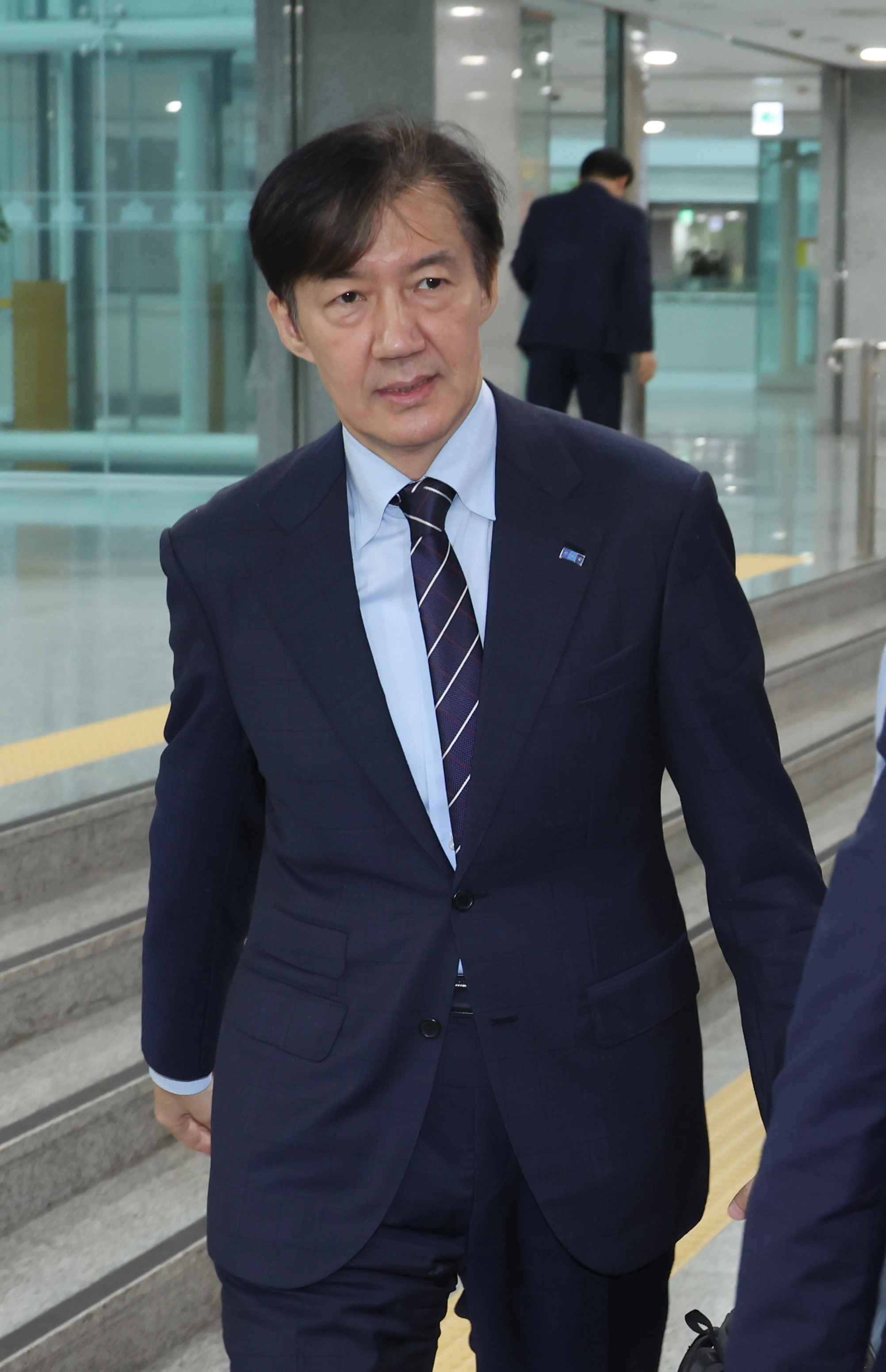 조국 조국혁신당 비상대책위원장이 19일 국회 의원회관에서 열린 조국혁신당 직장 내 괴롭힘 및 성희롱, 성폭력 예방교육에 참석하고 있다. 뉴시스