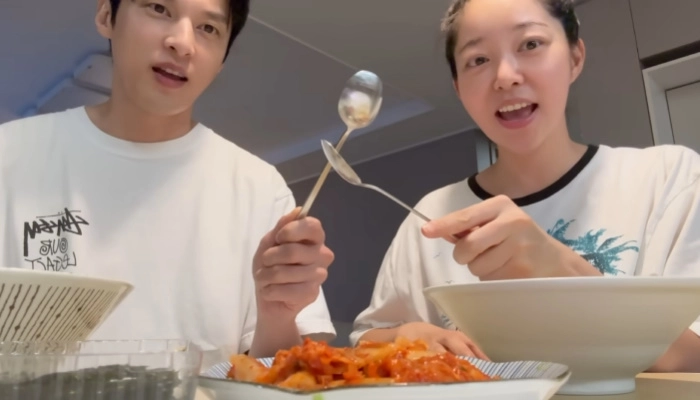 윤선우 김가은. 김가은 유튜브 캡처