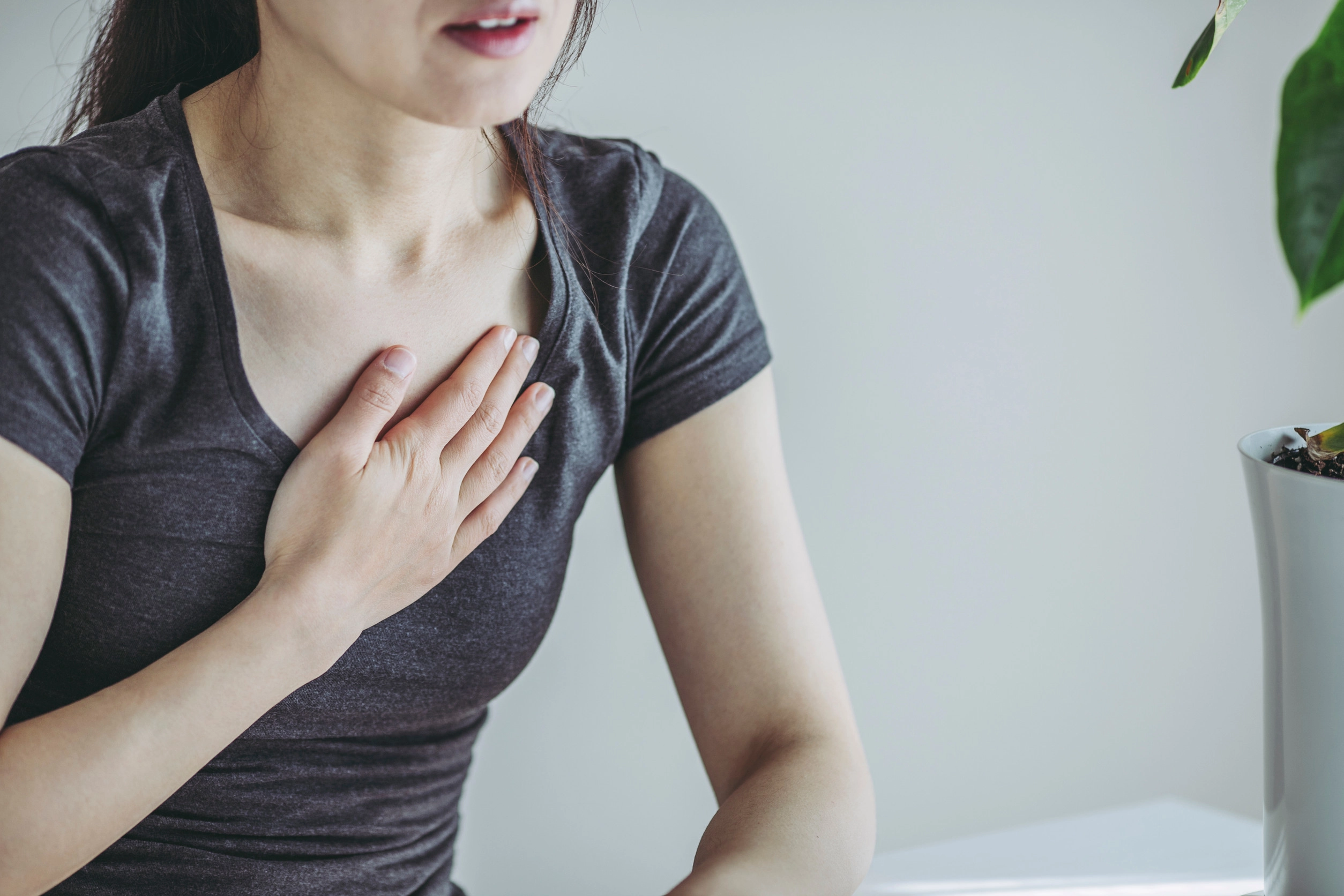 전문가들은 만성적이고 심한 소화 장애가 지속될 때 의료진과 상담할 것을 권한다. 123rf