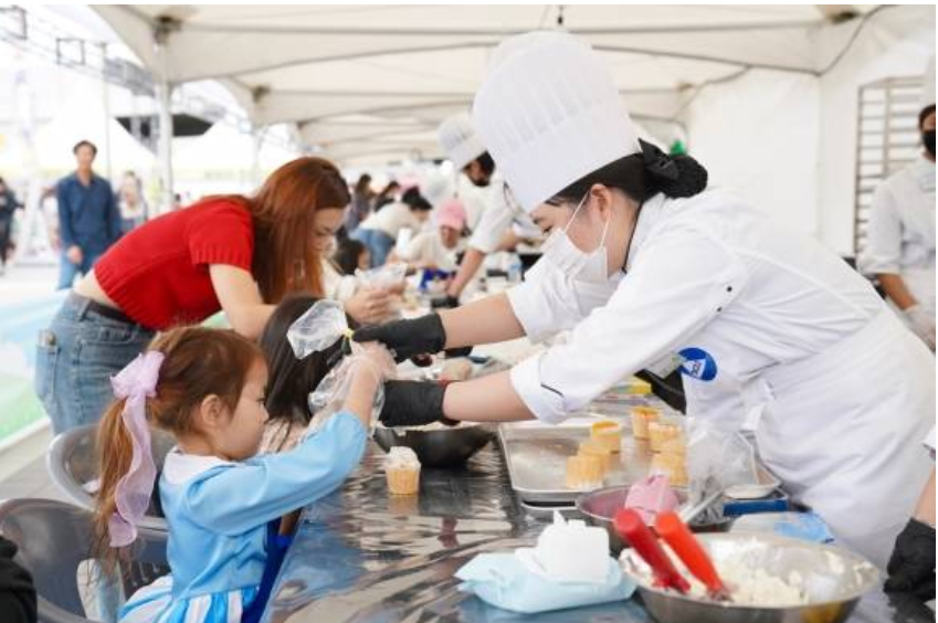 지난해 빵빵데이에서 빵만들기 체험이 열리고 있다. 천안시 제공