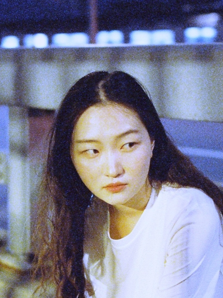 신이인. 문학과지성사 제공