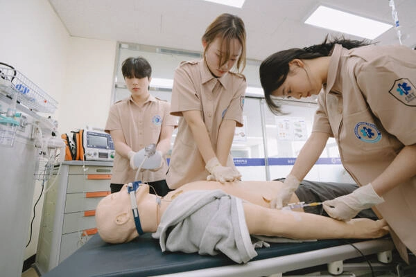 응급구조학과 심폐소생술 실습 현장(서정대 제공)