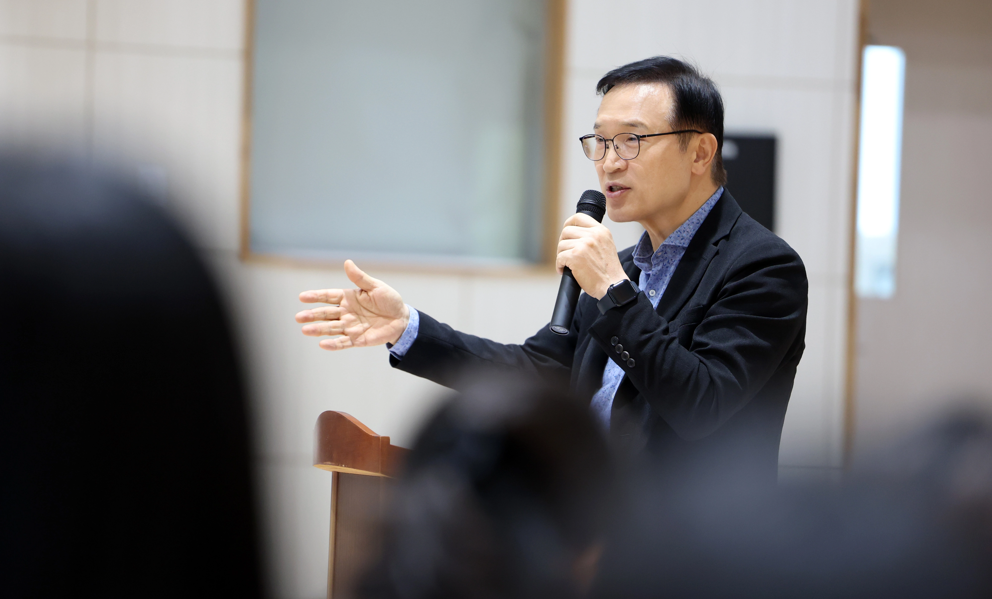 임태희 경기도교육감이 22일 파주 파양초등학교 체육관에서 열린 정책 브리핑에서 발언하고 있다. (경기도교육청 제공)