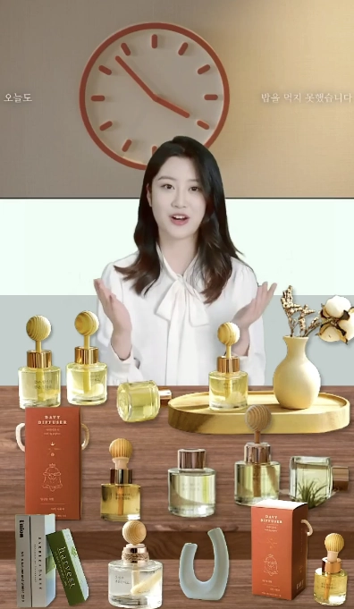 포항 소재 기술 기업 KCI가 제작한 인공지능(AI) 쇼호스트가 진행하는 라이브커머스 방송. 
KCI 제공