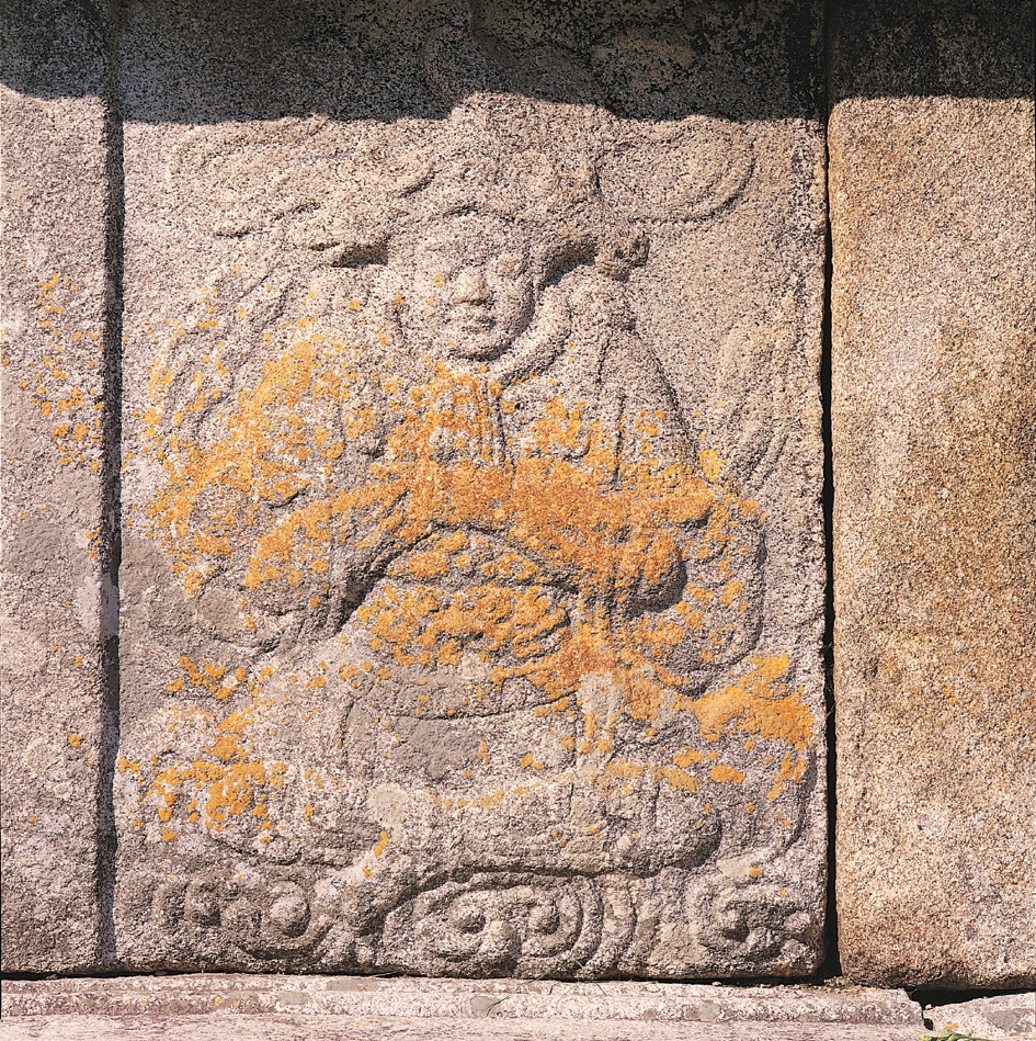 서산 보원사지 오층석탑의 팔부중상 부조
국가유산포털