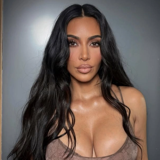 킴 카다시안 인스타그램