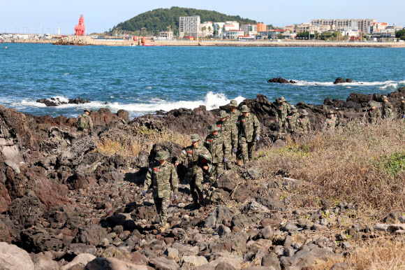 제주 해안가 마약 합동 수색