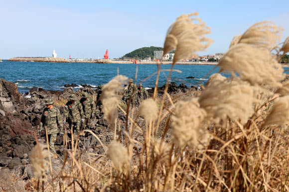 제주 해안가 마약 합동 수색