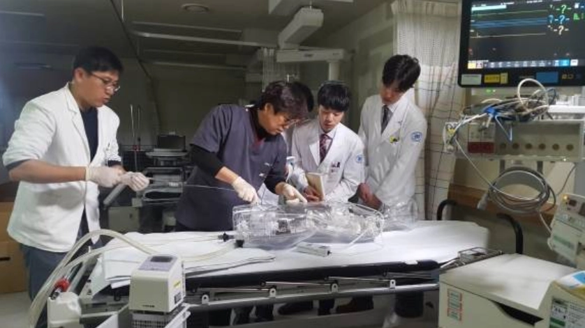 단국대병원 충남권역외상센터에서 대동맥내 풍선폐쇄소생술(REBOA) 교육이 진행되고 있다. 서울신문DB