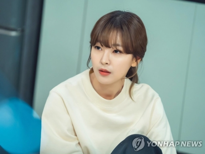 배우 고원희. 매니지먼트 구 제공