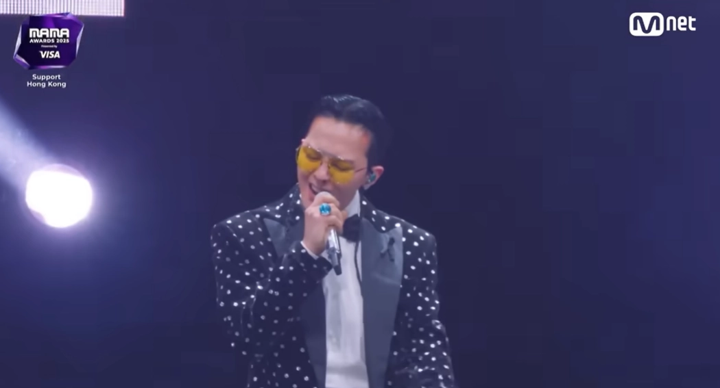 가수 지드래곤. 엠넷 ‘2025 마마 어워즈’ 방송화면