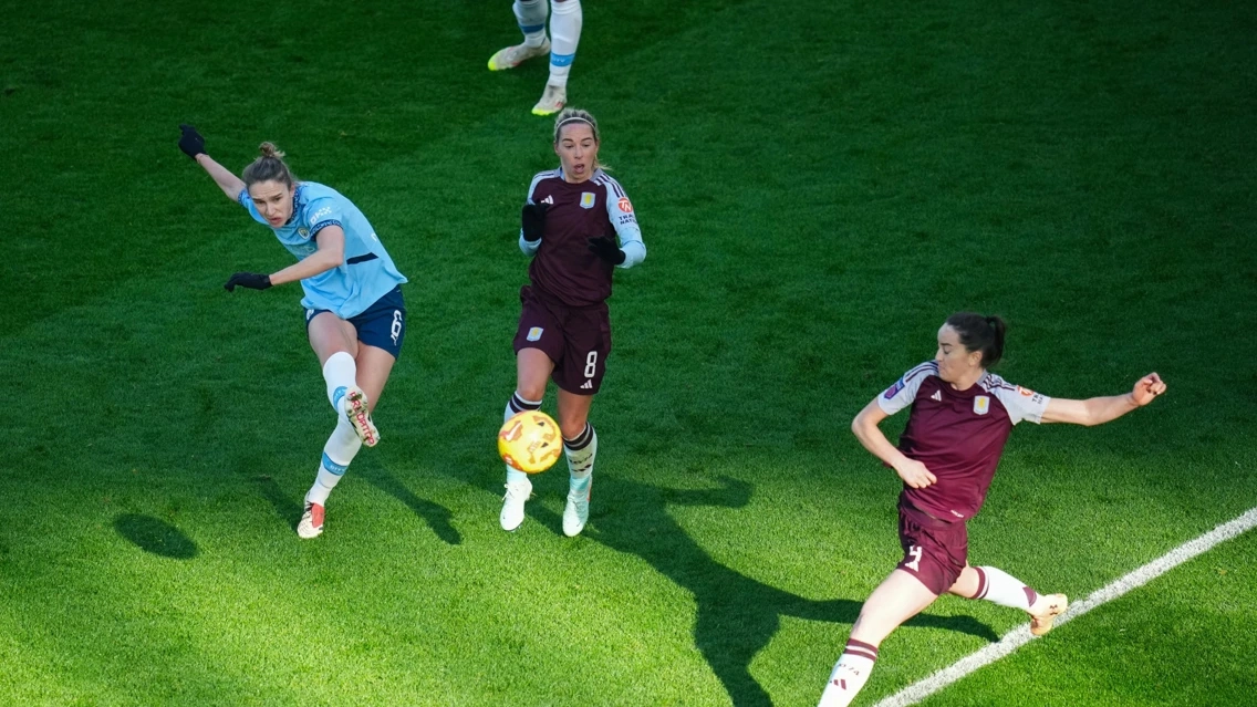 맨체스터 시티 비비아너 미데마가 지난 1월 2024~25 잉글랜드 위민스 슈퍼리그(WSL) 애스턴 빌라전에서 골을 넣고 있다. 이는 시즌 최고의 골로 선정됐다. 맨체스터 시티 홈페이지