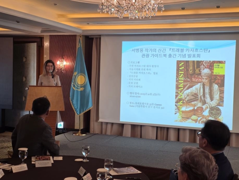 축사하는 아이수루 서울시의원