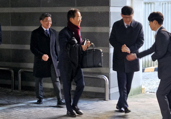 김호철 감사원장 후보자, 인사청문회 준비 사무실 출근