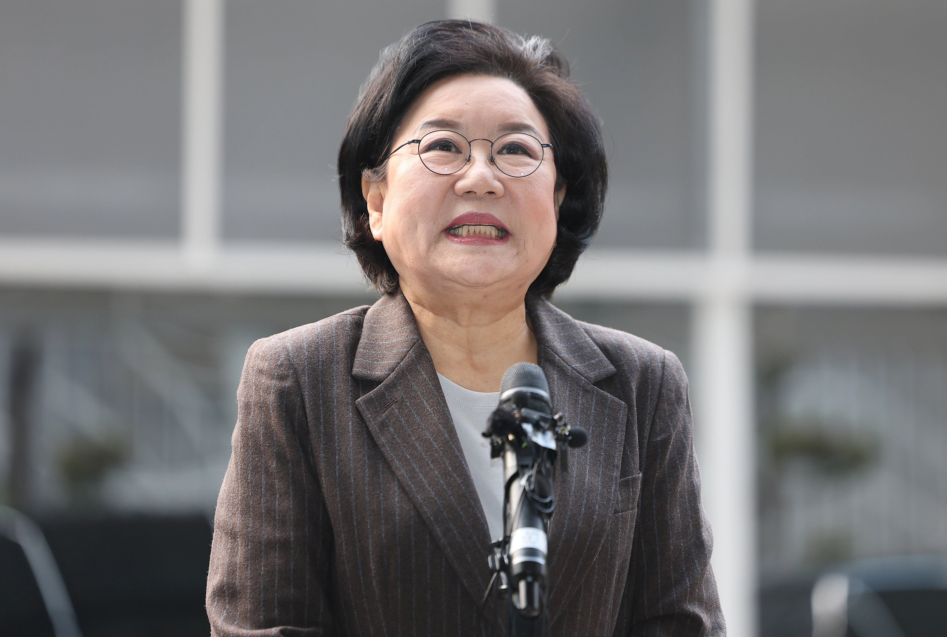 이혜훈 기획예산처 장관 후보자가 29일 서울 중구 예금보험공사에 마련된 인사청문회 준비 사무실로 들어서며 입장을 밝히고 있다. 2025.12.29 연합뉴스