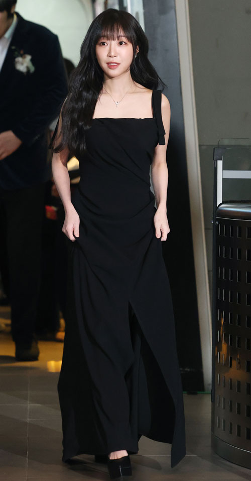 ‘전지적 참견 시점’ 쯔양이 29일 오후 서울 마포구 MBC 미디어센터 공개홀에서 열린 ‘2025 MBC 방송연예대상’ 레드카펫 행사에 참석하고 있다. 2025.12.29 뉴스1