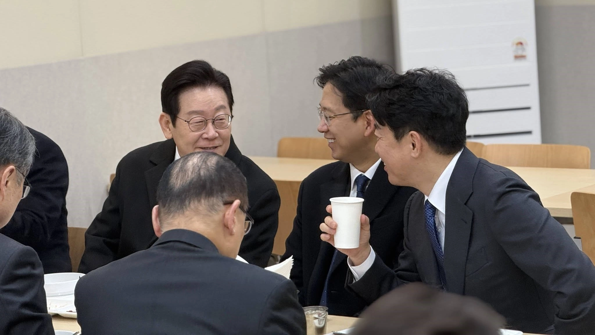 강훈식 청와대 비서실장 페이스북 캡처