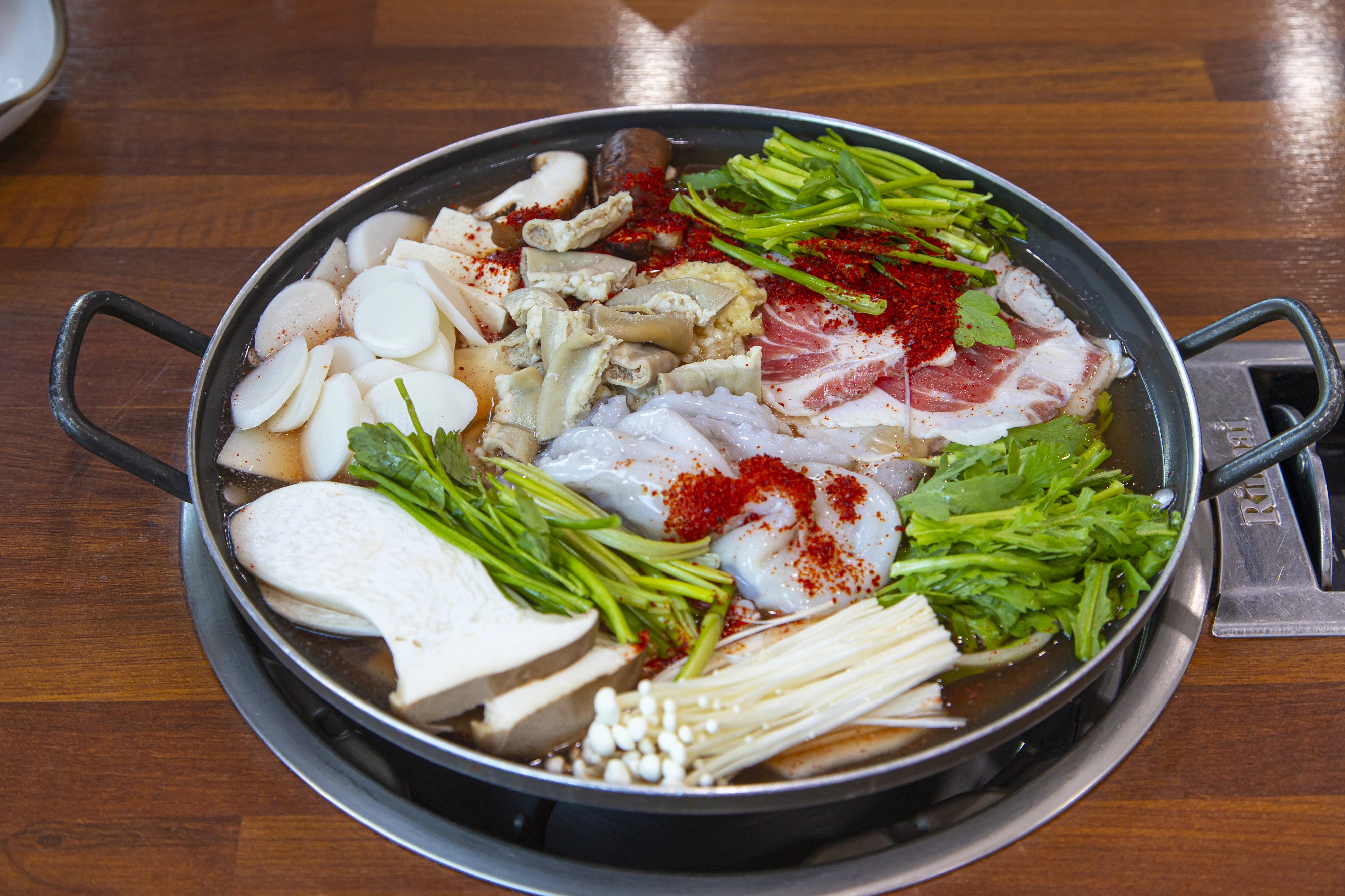 이천 장흥회관 전골요리(경기관광공사 제공)