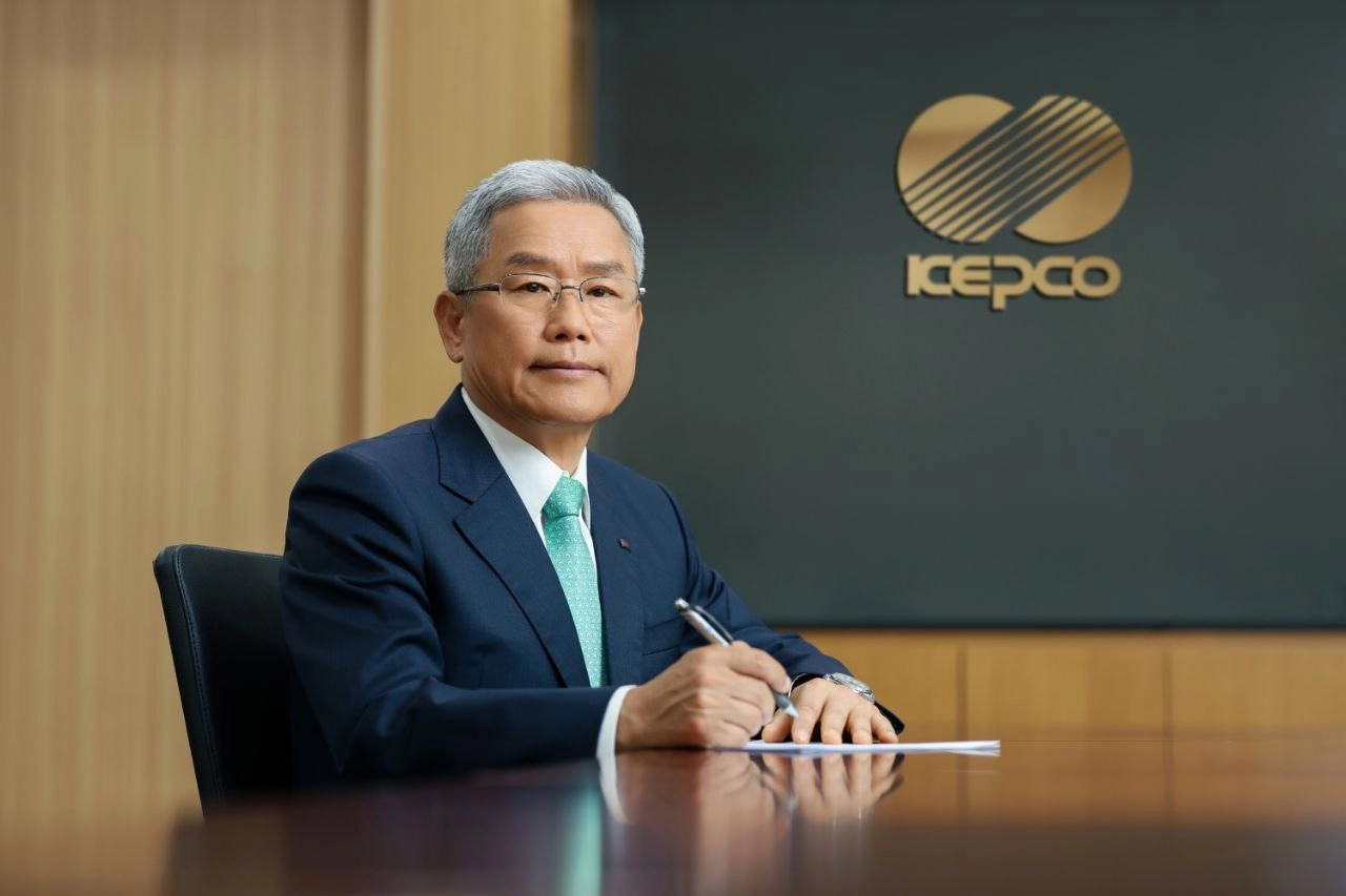 김동철 한전 사장이 전남 나주 본사에서 집무 중인 모습.
한국전력공사 제공