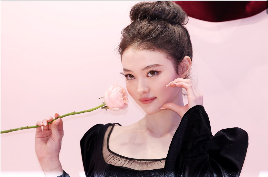 미야오 엘라, 물 오른 미모