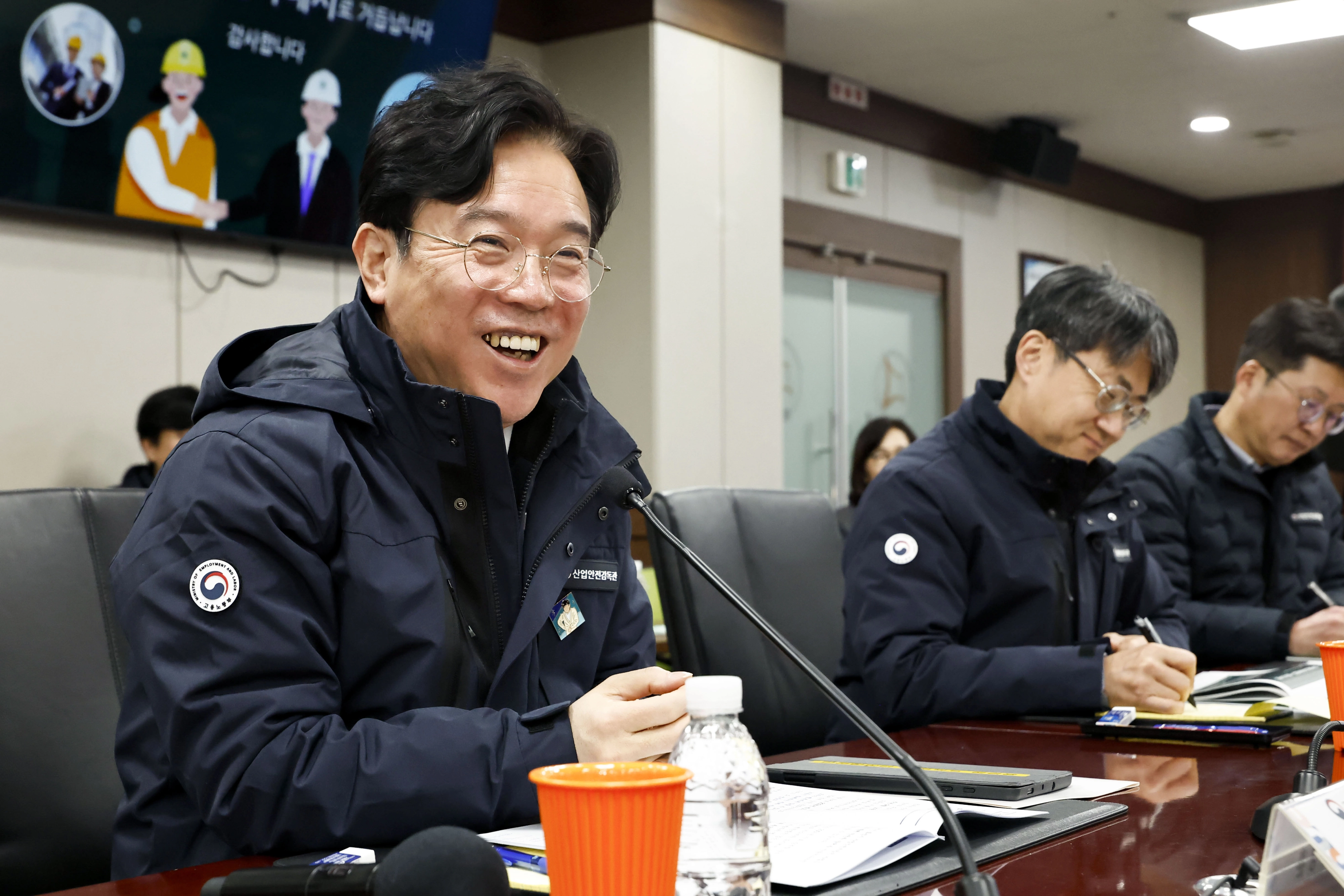 9일 김영훈 고용노동부 장관이 산업안전지킴이 점검 관련 간담회에서 발언하고 있다. (화성시 제공)