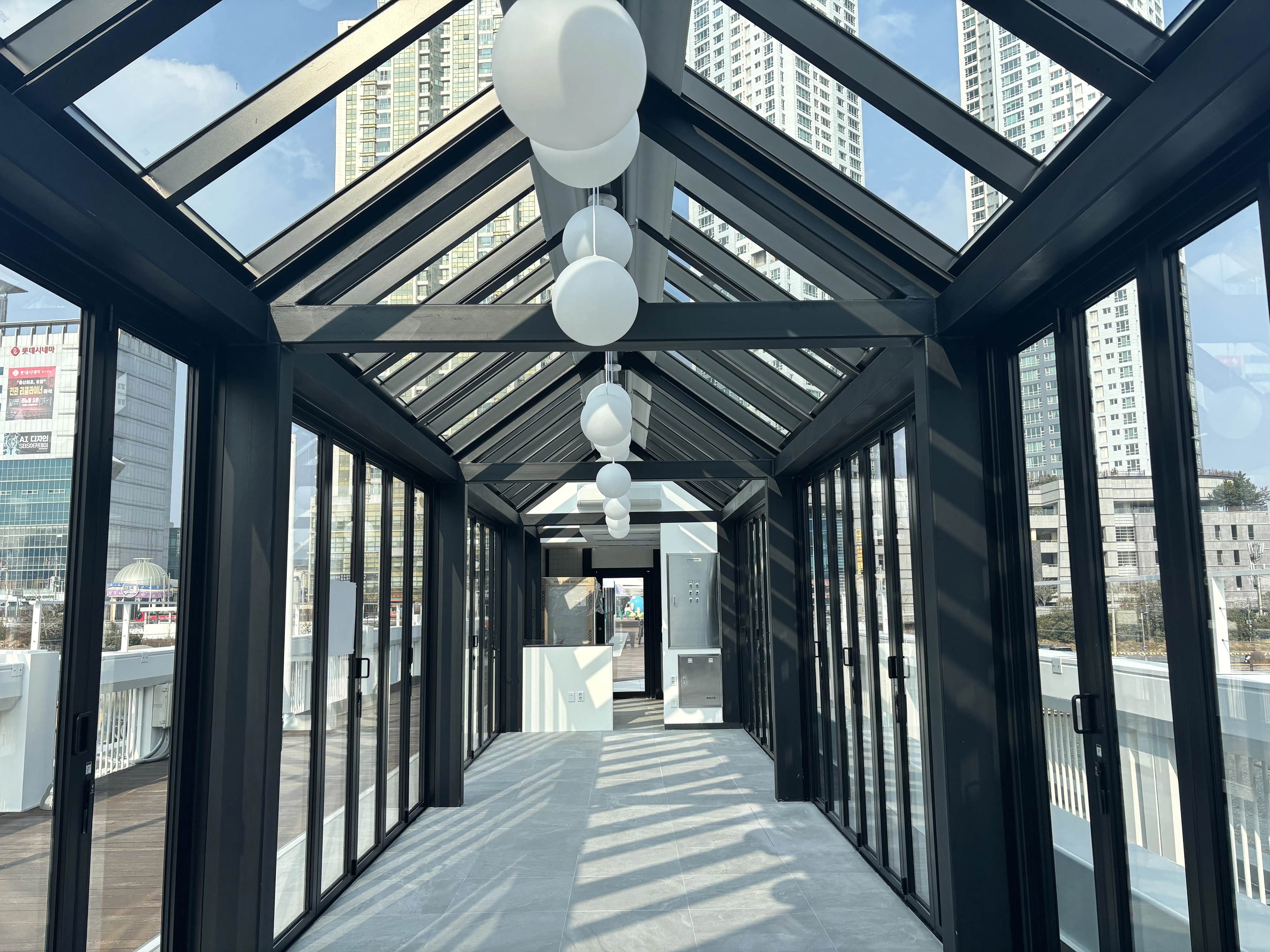 울산 세계음식문화관 내부 모습. 이달 중 입점자가 선정되면 내부 인테리어를 시작할 예정이다. 울산시 제공