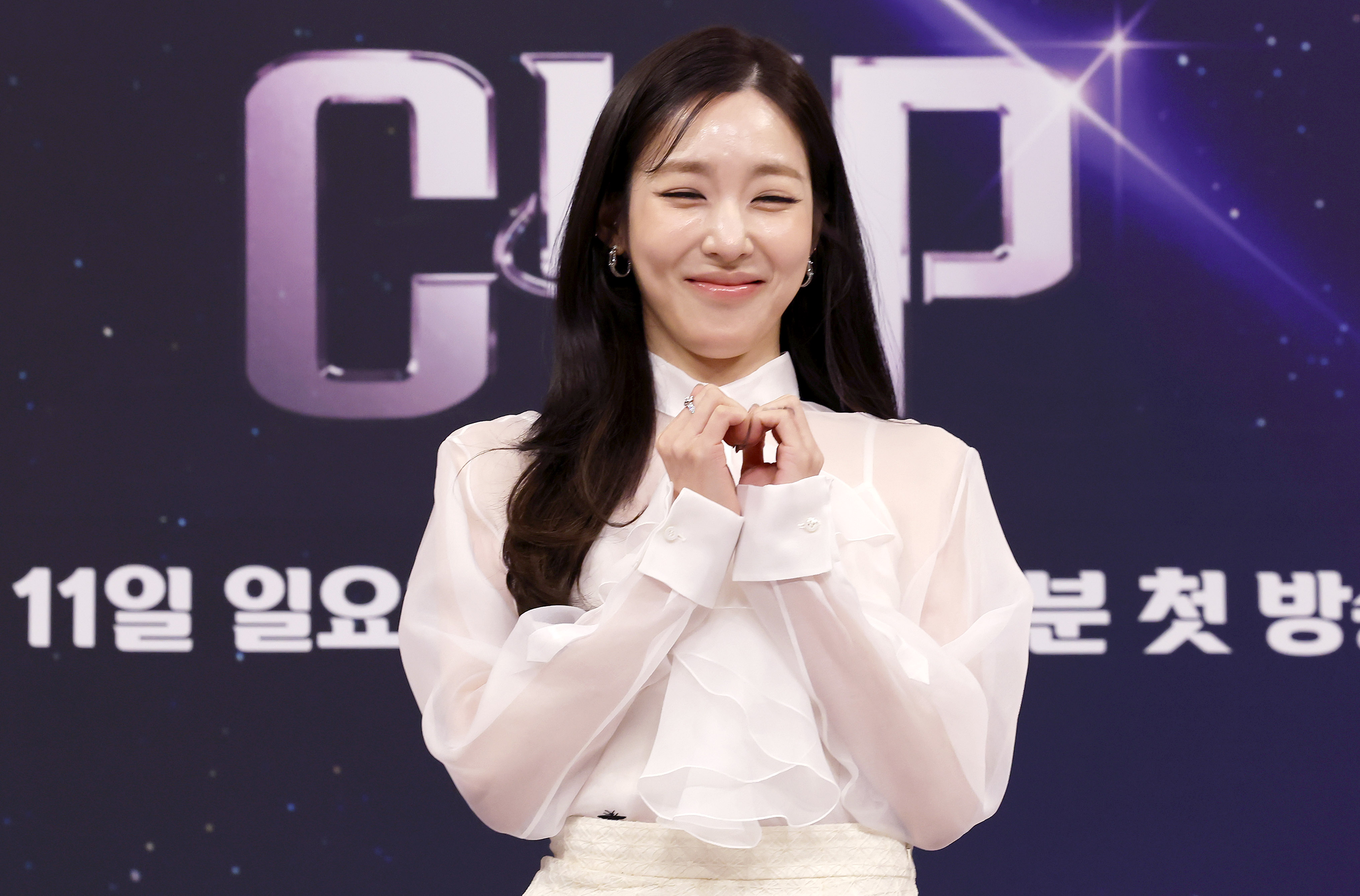 소녀시대 티파니 영이 9일 오후 서울 양천구 SBS 사옥에서 열린 SBS 글로벌 보컬 오디션 ‘베일드 컵’ 제작발표회에서 포즈를 취하고 있다. 2026.01.09.  뉴시스