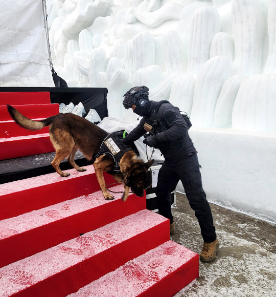 강원경찰특공대, 화천 산천어 축제 안전 점검