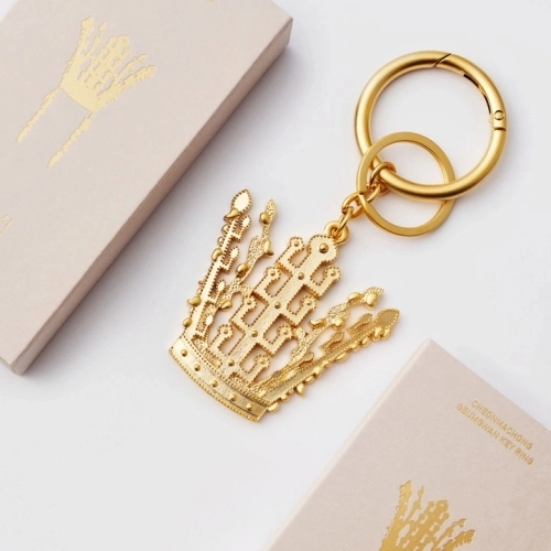 지난해 경주 아시아태평양경제협력체(APEC) 정상회의 개최를 기념해 선보인 천마총 금관 재현 키링. 
국립박물관문화재단 제공