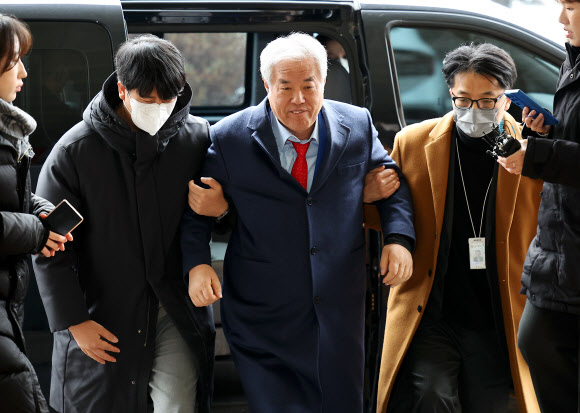 사랑제일교회 전광훈 목사가 15일 서울서부지방법원에서 열린 구속적부심 심문에 출석하고 있다. 2026.1.15 연합뉴스